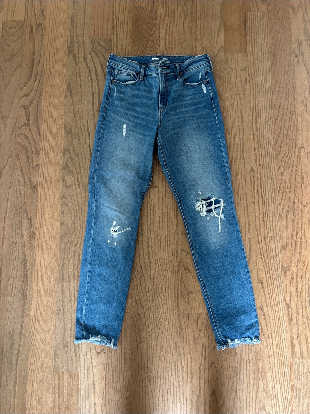 Old Navy Women's Distressed Skinny Jeans